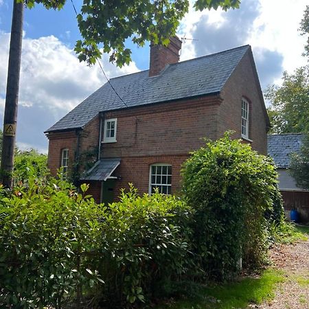 Cosy Cottage In The Heart Of The CountrysideBrinkley  エクステリア 写真