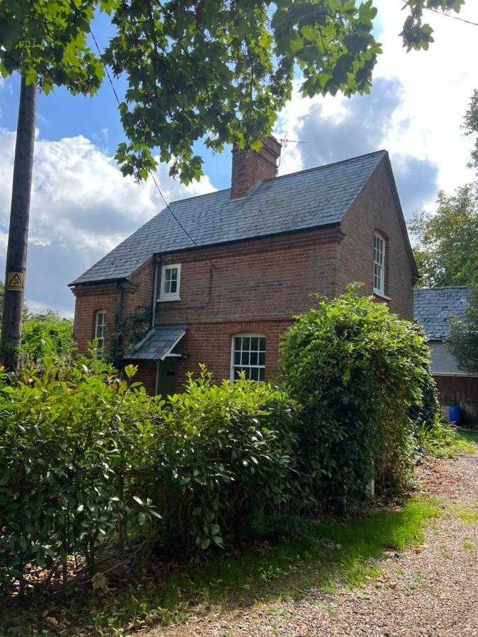 Cosy Cottage In The Heart Of The CountrysideBrinkley  エクステリア 写真